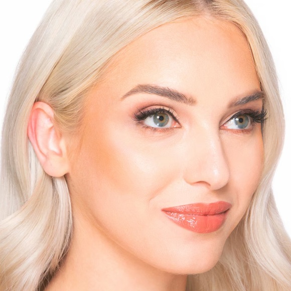 Too Faced Milk Chocolate Soleil Matte Bronzer - Picture 2 of 16